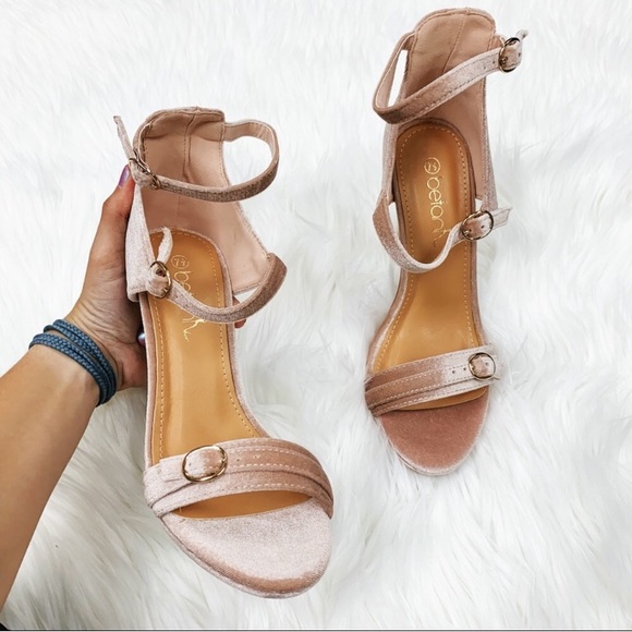 π Pink Velvet Heels - Picture 2 of 4